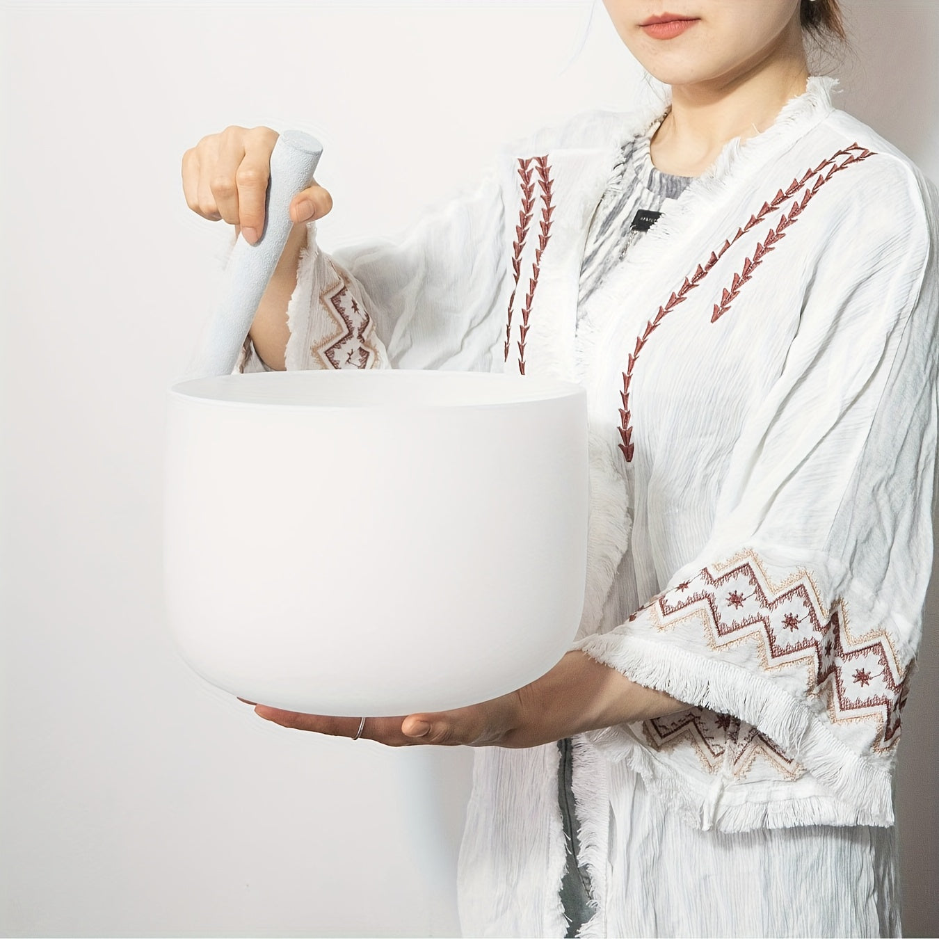 Quartz Crystal Singing Bowl 10 Inch Pure White For Mindfulness Meditation Yoga Sound Bowl With Mallet