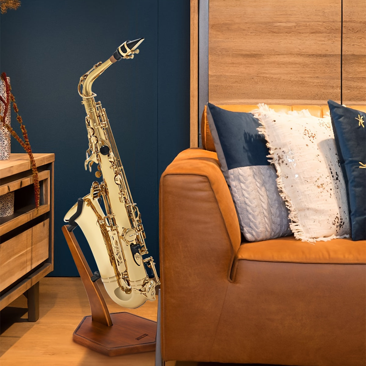 STRICH FH-4 Solid Walnut Wood Saxophone Stand - Durable Handcrafted Floor Holder for Alto And Tenor Saxophones with a Weighted Base for Improved Stability And Visual Appeal - High-Quality Wooden Display And Storage Option